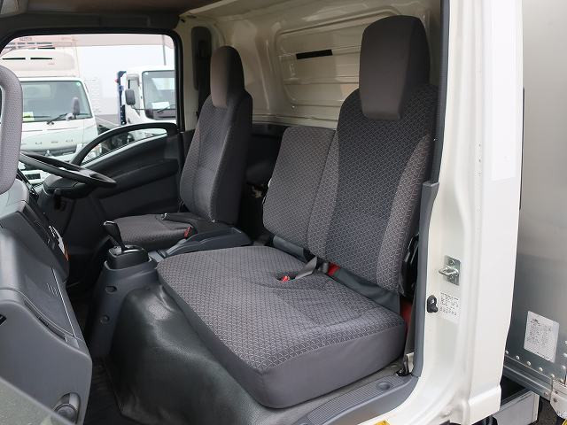 中古トラック いすゞアルミバン ＃23