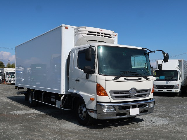 中古トラック 日野冷凍バン #2