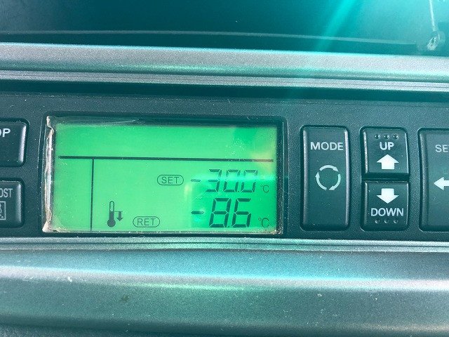 中古トラック 日野冷凍バン #18