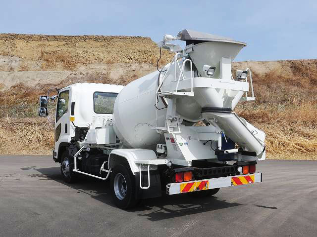 中古トラック いすゞコンクリートミキサー車 ＃4