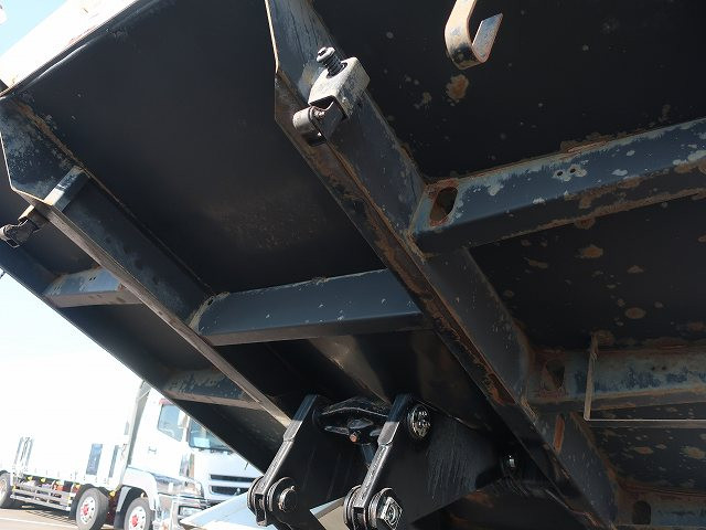 中古トラック いすゞダンプ ＃9