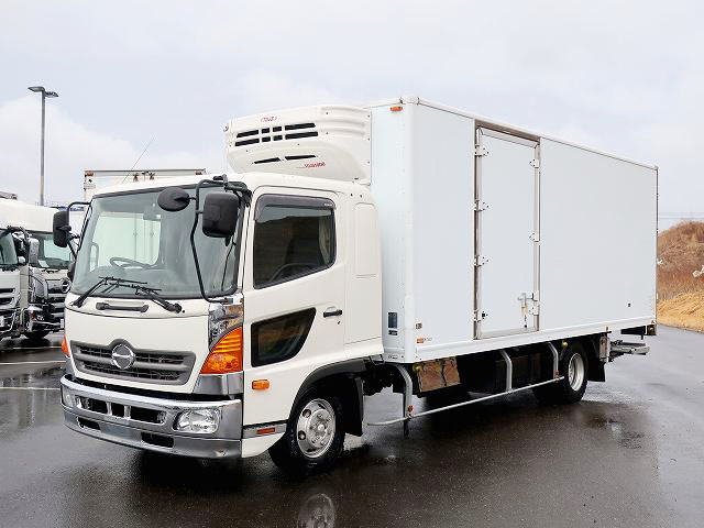 [Vehicles for lease rental only] 2015 Hino Ranger medium-sized refrigerated van, 6200 wide, storage PG, made by Hishi Heavy Industries, -30 degree setting, left side door 
