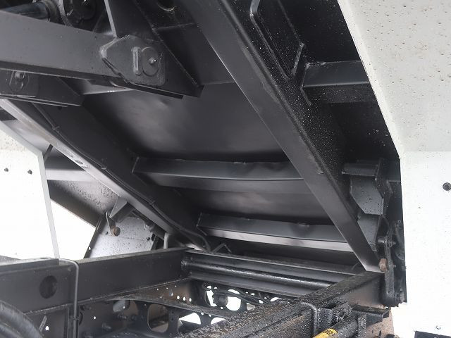 中古トラック いすゞ深ダンプ ＃9