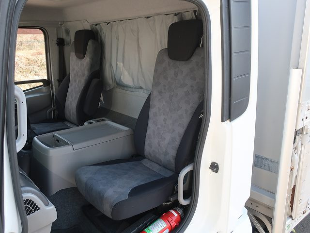 中古トラック UDトラックスアルミウィング ＃23