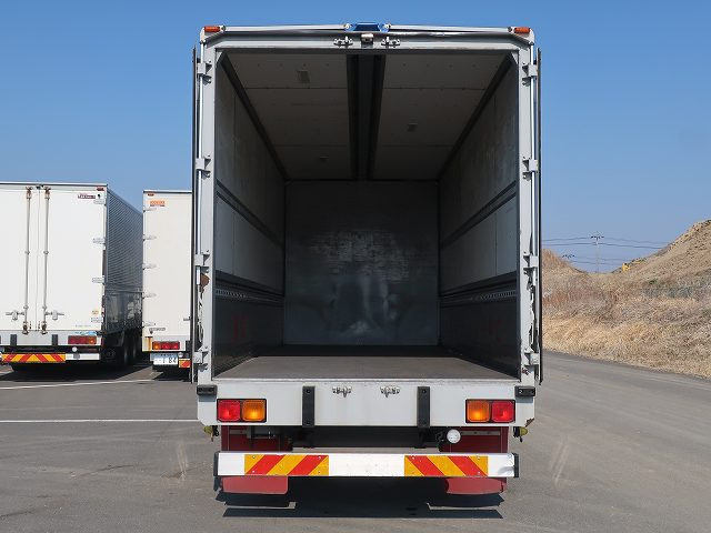 中古トラック UDトラックスアルミウィング ＃7