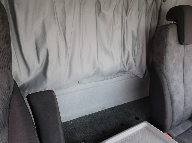 中古トラック UDトラックスアルミウィング #23