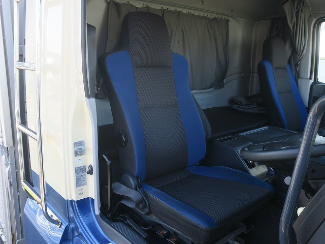 中古トラック いすゞアルミウィング ＃12