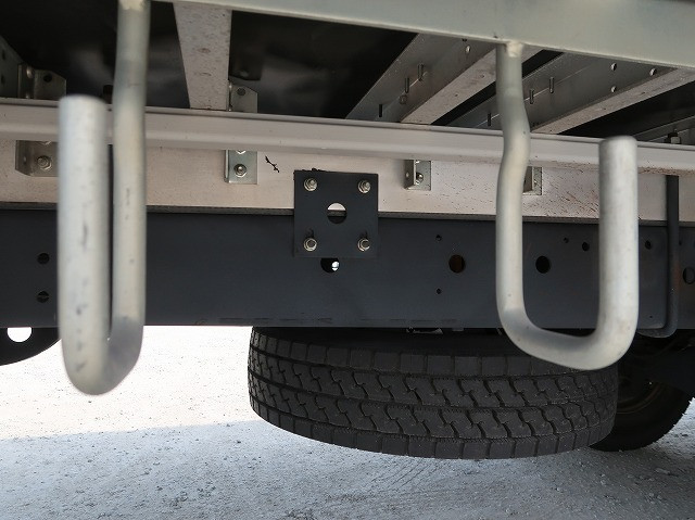 中古トラック UDトラックスアルミウィング ＃9