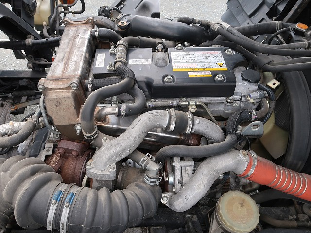 中古トラック いすゞ冷凍バン ＃11