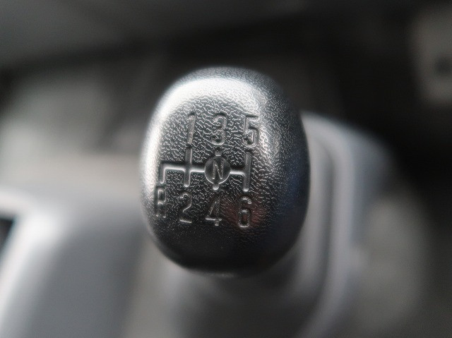 中古トラック いすゞ冷凍バン ＃16