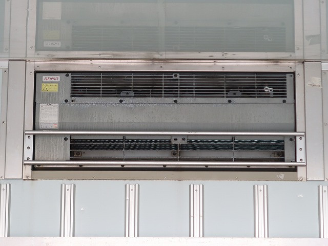 中古トラック いすゞ冷凍バン ＃6