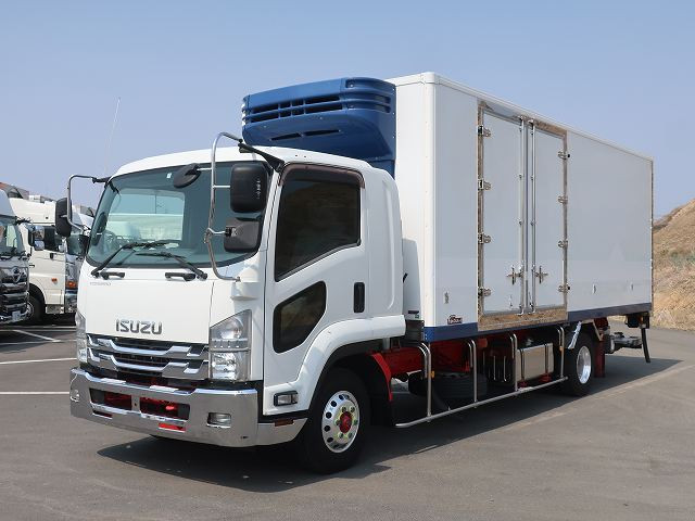 中古トラック いすゞ冷凍バン