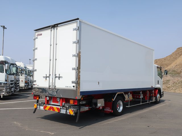 中古トラック いすゞ冷凍バン ＃3