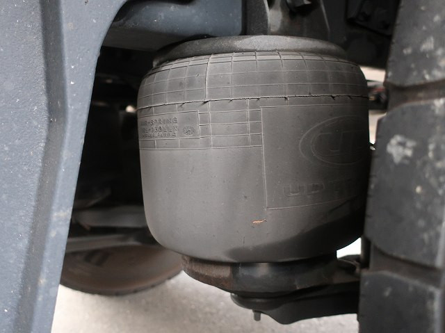 中古トラック UDトラックスアルミウィング ＃11