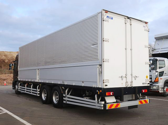 中古トラック UDトラックスアルミウィング ＃4