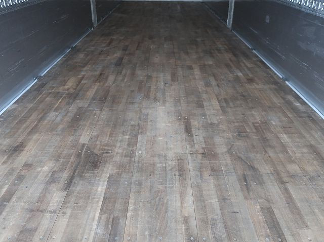 中古トラック UDトラックスアルミウィング ＃8