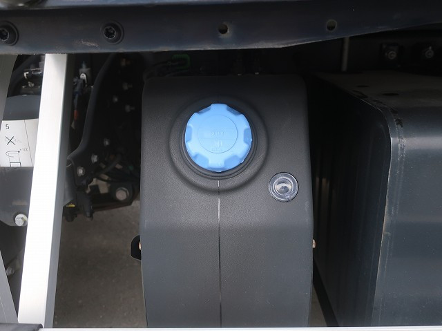 中古トラック UDトラックスアルミウィング ＃10