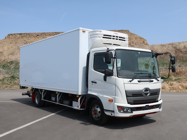 中古トラック 日野冷凍バン ＃2