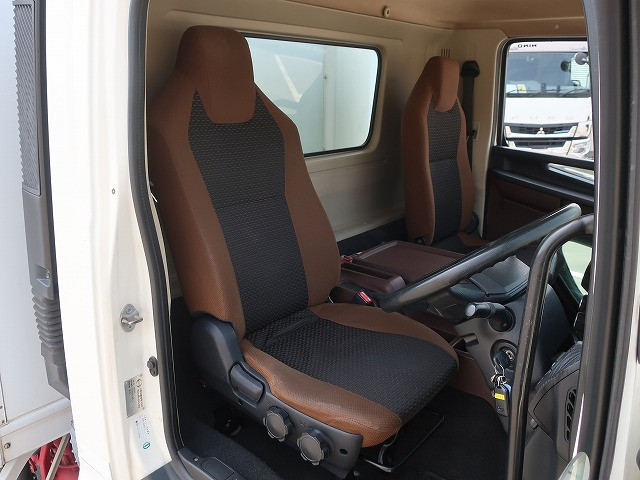 中古トラック 日野冷凍バン ＃13