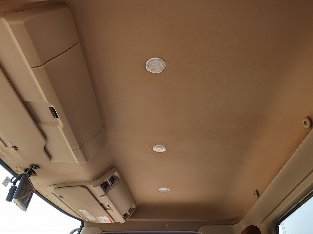 中古トラック 日野冷凍バン ＃24