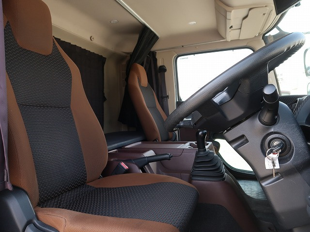 中古トラック 日野冷凍バン #12