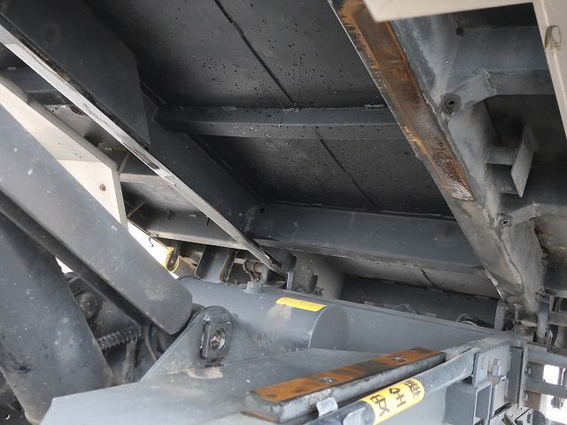 中古トラック いすゞ深ダンプ ＃9