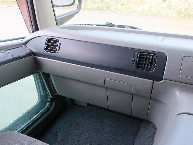 中古トラック 三菱ふそう冷凍バン ＃15