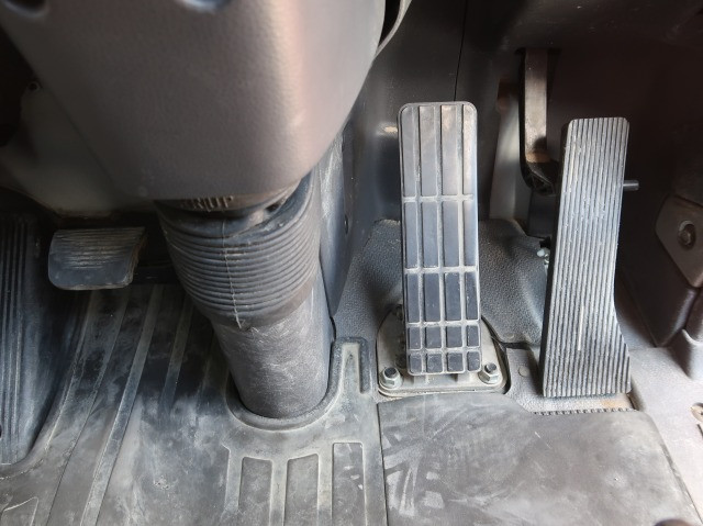 中古トラック UDトラックスコンクリートミキサー車 ＃22