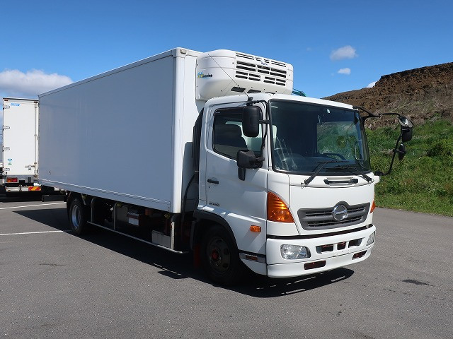 中古トラック 日野冷凍バン ＃2