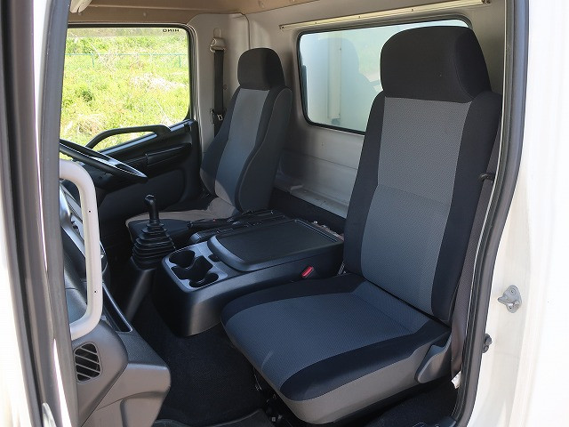 中古トラック 日野冷凍バン ＃23