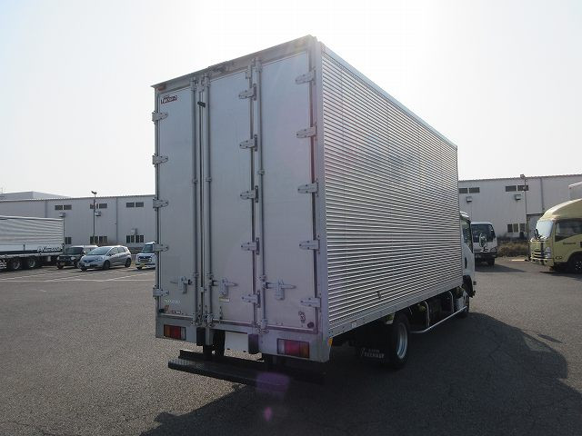 中古トラック いすゞアルミバン ＃3