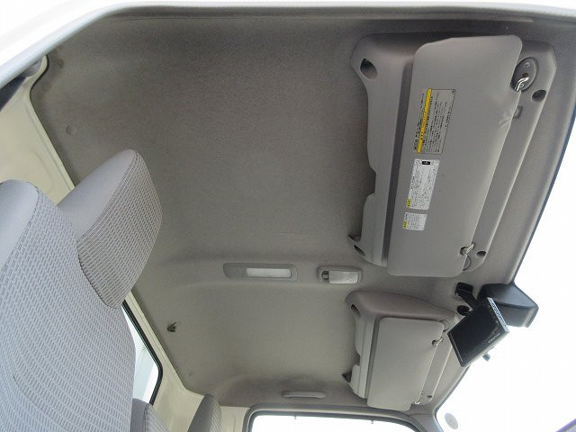 中古トラック 日野冷凍バン ＃24