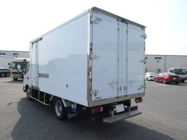 中古トラック 日野冷凍バン ＃4