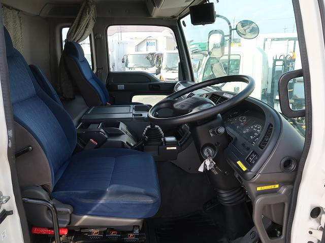 中古トラック いすゞアルミウィング ＃13