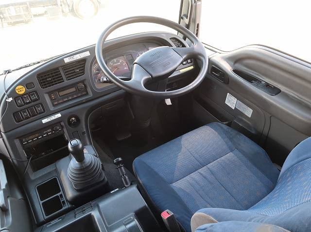 中古トラック いすゞアルミウィング ＃15