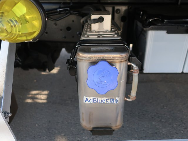 中古トラック UDトラックスアルミウィング ＃10