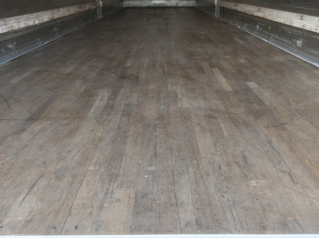 中古トラック いすゞ ギガ 大型アルミウィング