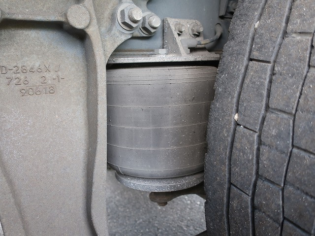 中古トラック いすゞ ギガ 大型アルミウィング