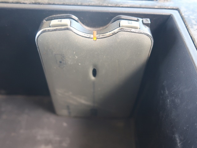 中古トラック 三菱ふそうクレーン付平ボディ #20