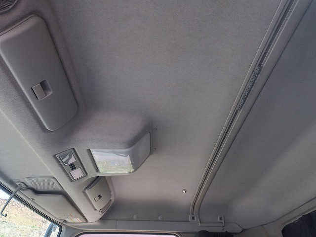 中古トラック 三菱ふそうクレーン付平ボディ ＃24