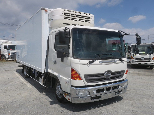 中古トラック 日野冷凍バン ＃2