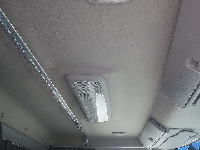 中古トラック 日野冷凍バン ＃24