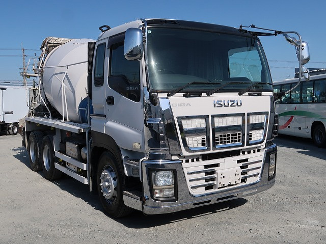 中古トラック いすゞコンクリートミキサー車 ＃2