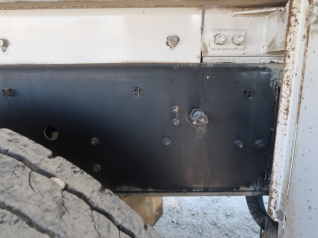 中古トラック いすゞコンクリートミキサー車 ＃11