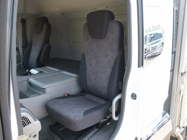 中古トラック UDトラックスアルミウィング ＃22