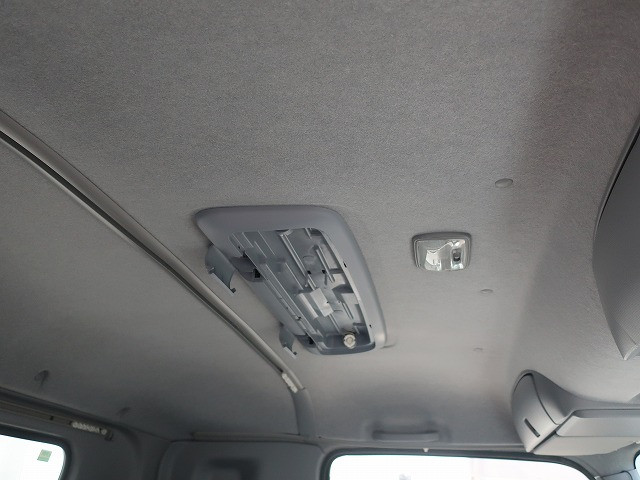 中古トラック いすゞ冷凍バン ＃24