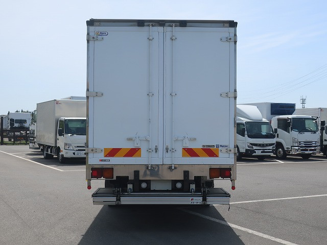 中古トラック いすゞ冷凍バン ＃6
