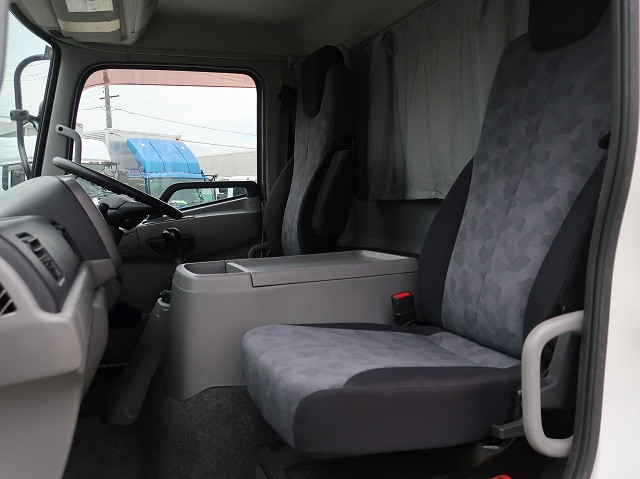 中古トラック UDトラックスアルミウィング ＃23