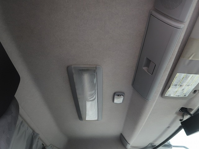 中古トラック UDトラックスアルミウィング ＃24