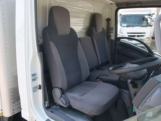 中古トラック いすゞアルミバン ＃11